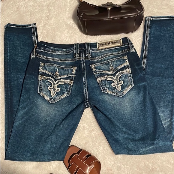 Miss Me Denim - Miss Me Rock Revival Edna Skinny Bling Distressed
Stretch Jeans
